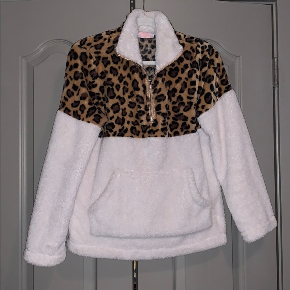 Cheetah sweatshirt